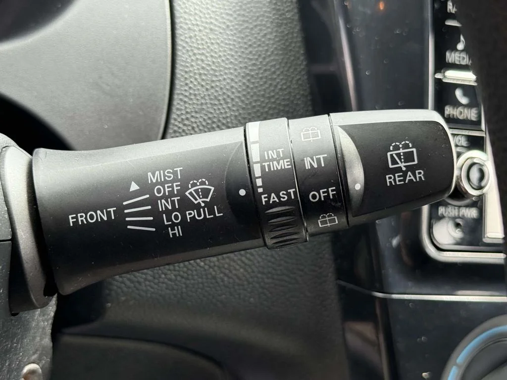 Used 2019 Black Mitsubishi RF image 24