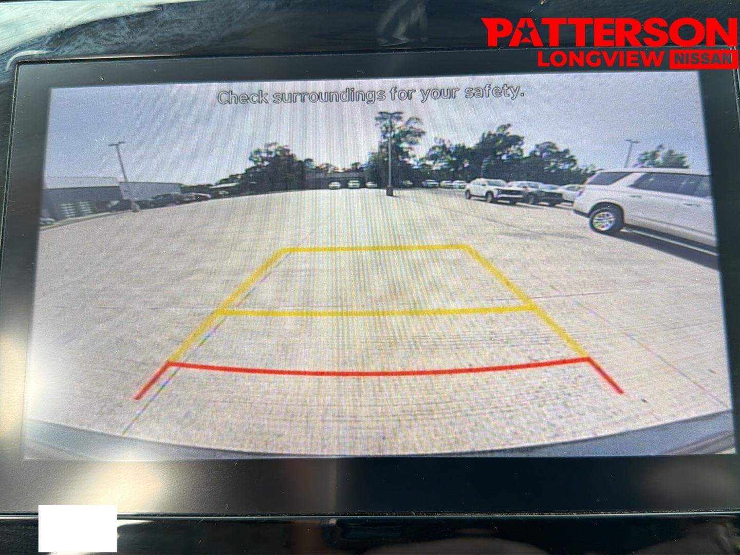 Used 2022 Phantom Black Hyundai SEL image 5