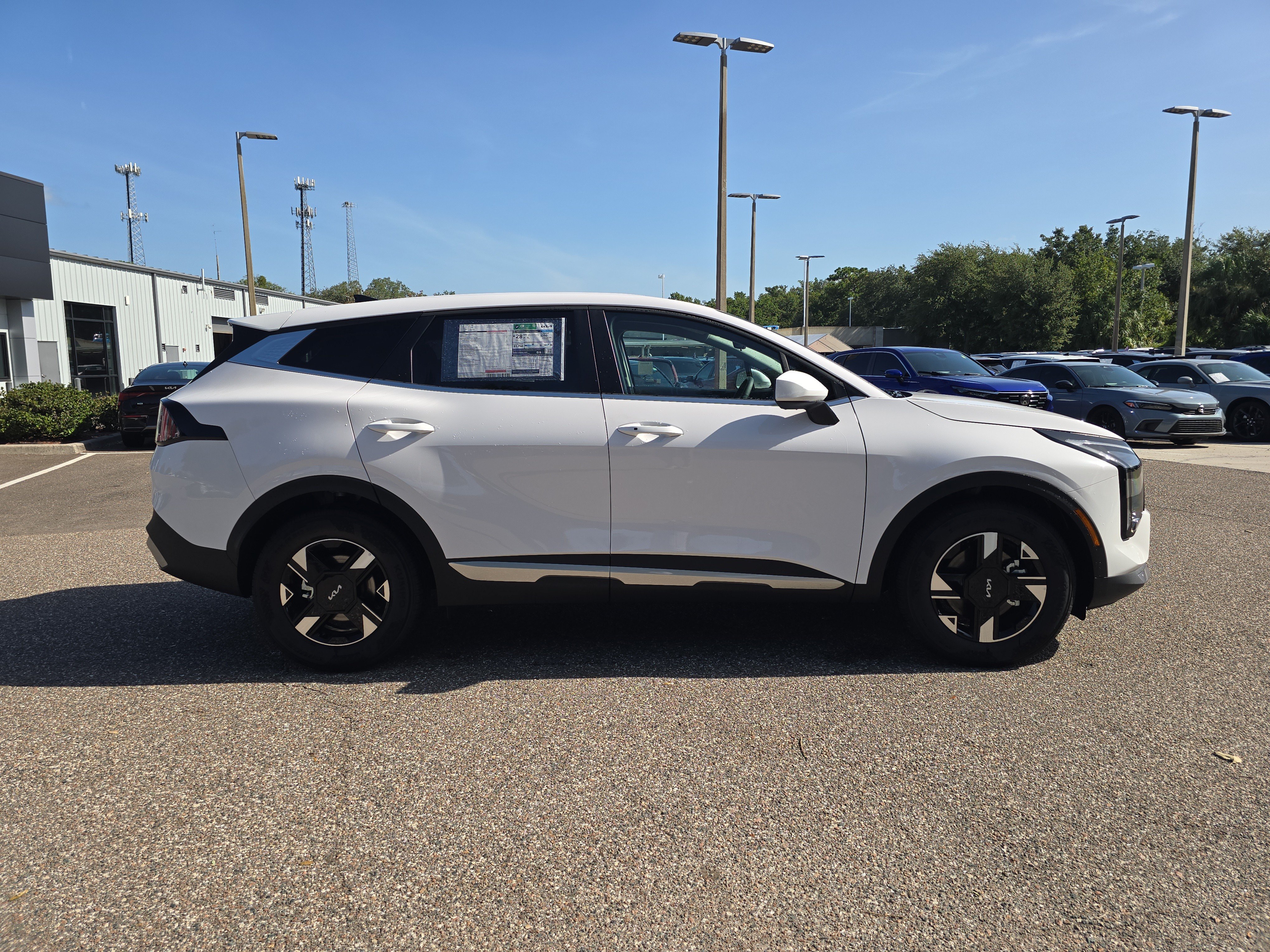 New 2026 Glacial White Kia LX image 9