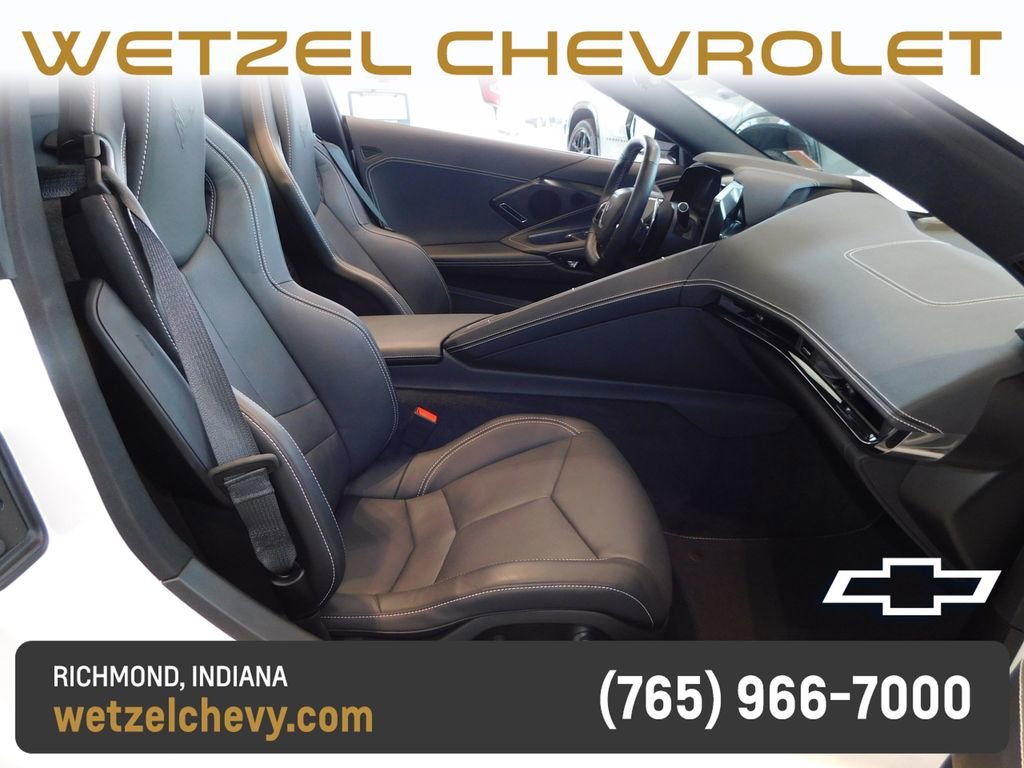 Used 2023 Arctic White Chevrolet 2LT image 15