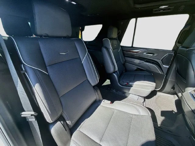 Used 2023 White Cadillac Premium Luxury image 26