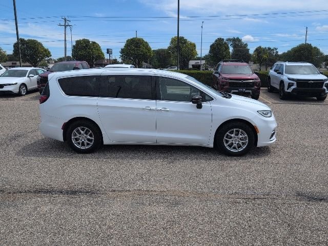 Used 2024 White Chrysler Touring L image 17