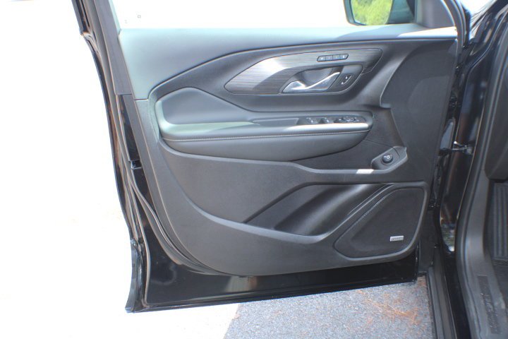 2024 GMC Terrain SLT - Photo 6