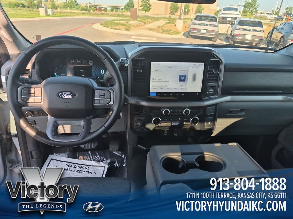 Used 2025 White Ford XLT image 12