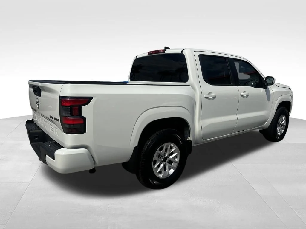 2024 Nissan Frontier SV - Photo 7