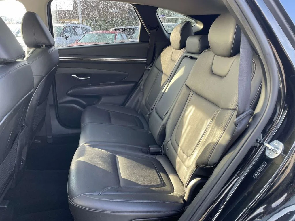 Used 2023 Phantom Black Hyundai SEL image 3