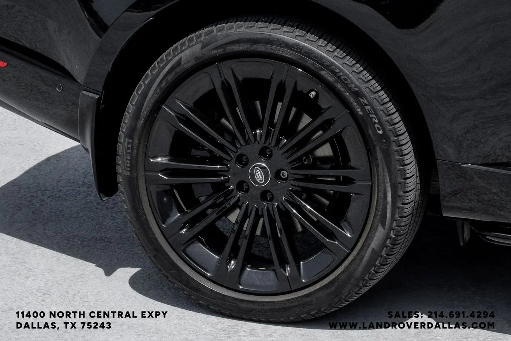 Used 2023 Black Land Rover Autobiography image 63