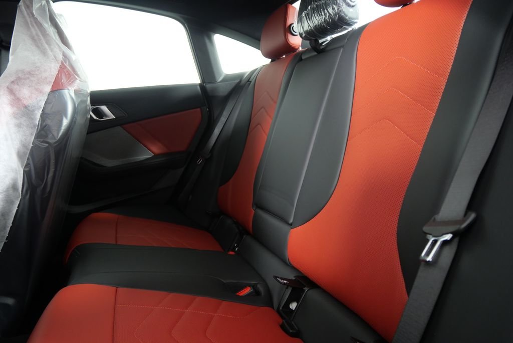 2025 BMW 2 Series M235 - Photo 15