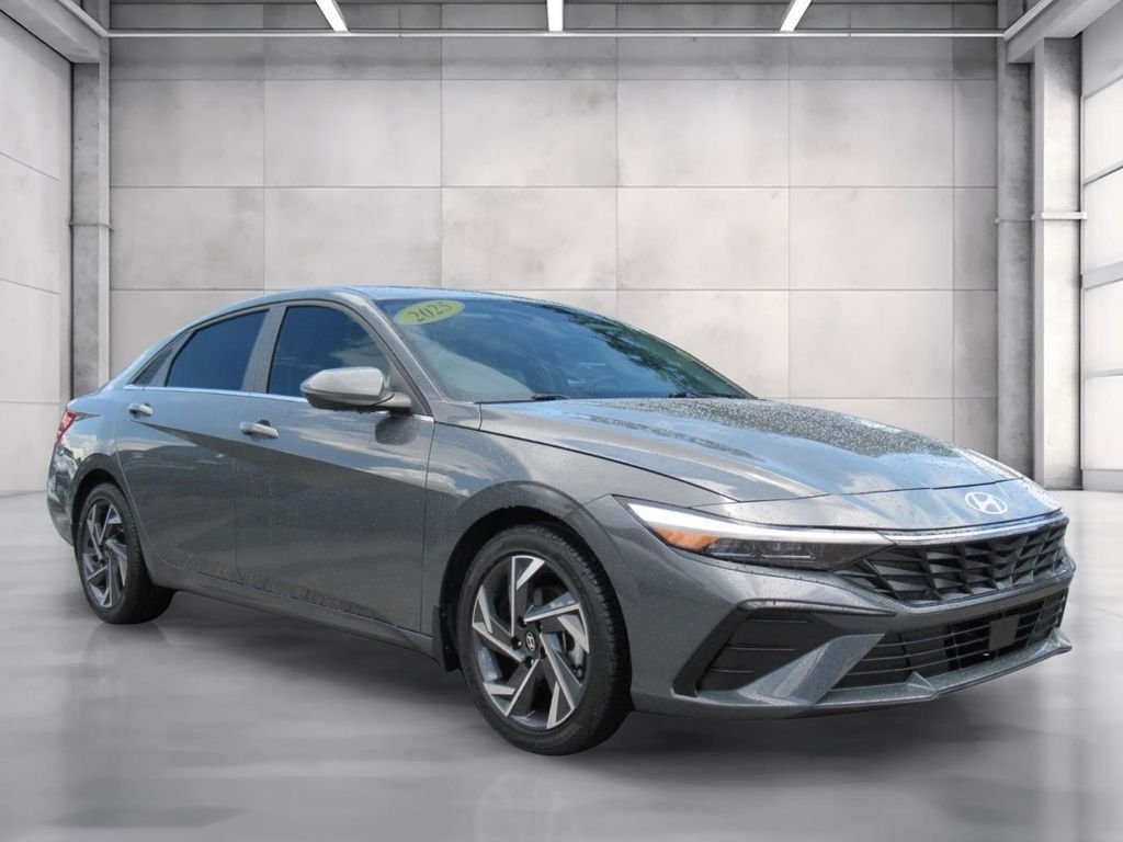 Used 2025 Gray Hyundai Limited image 1