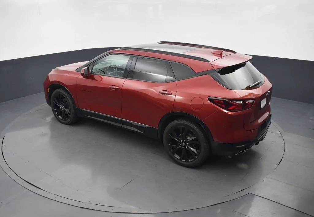 Used 2019 CAJUN RED TINTCOAT Chevrolet RS image 44
