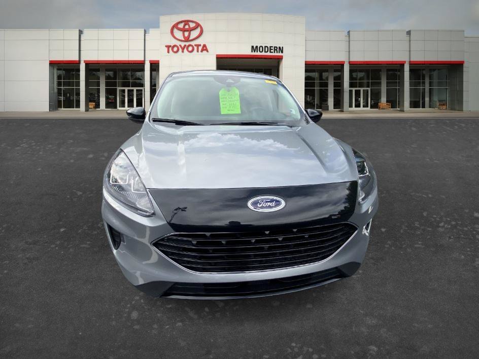 Used 2022 Silver Metallic Ford SE image 5