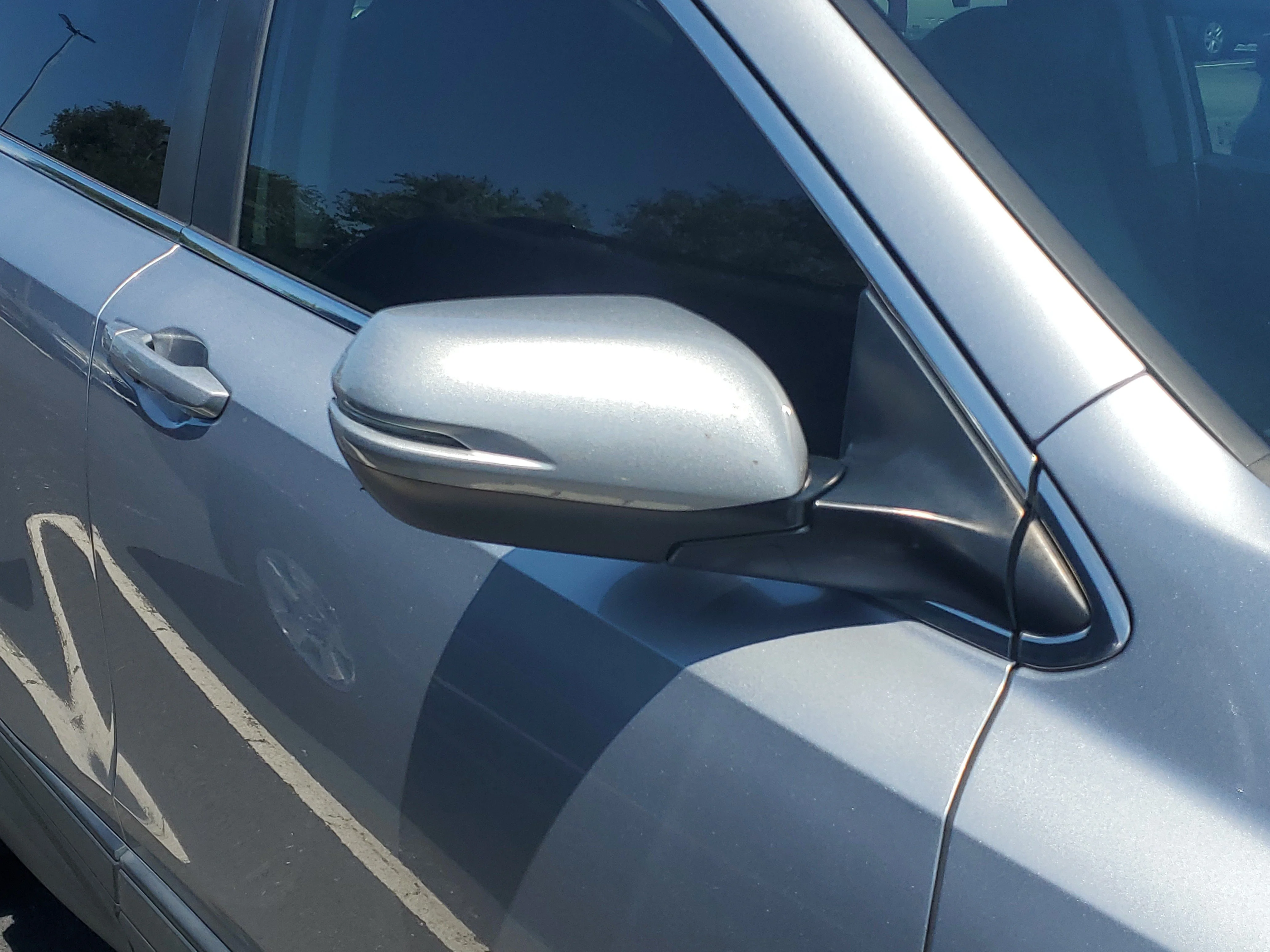 Used 2020 Silver Honda EX-L image 6