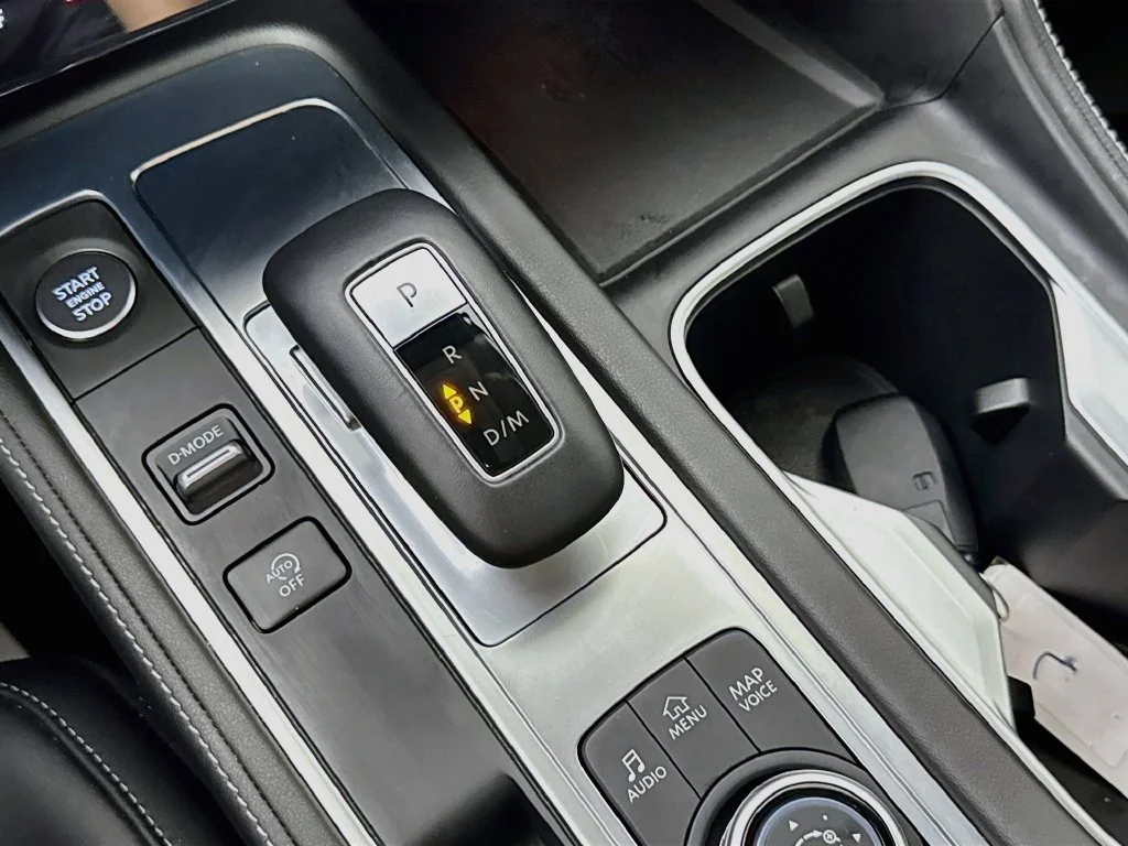 Certified Used 2024 Gray INFINITI LUXE image 23