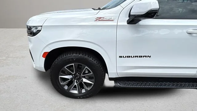 Used 2024 White Chevrolet Z71 image 41