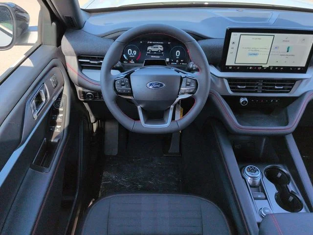 New 2026 Space White Metallic Ford ST-Line image 17
