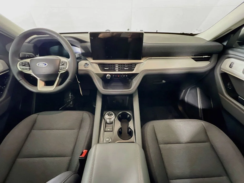 New 2026 Agate Black Metallic Ford Active image 7
