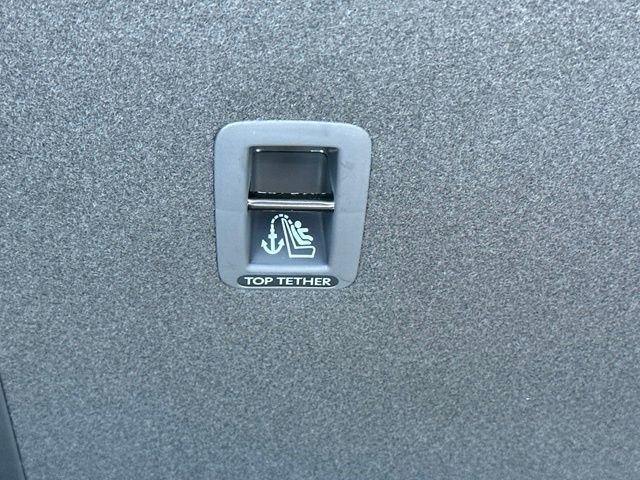 New 2026 Platinum Gray Metallic Volkswagen 2.0T SE image 18