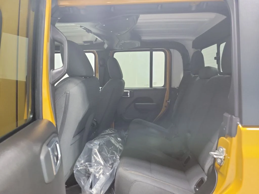 New 2026 Goldilocks (DISC) Jeep Sport S image 9