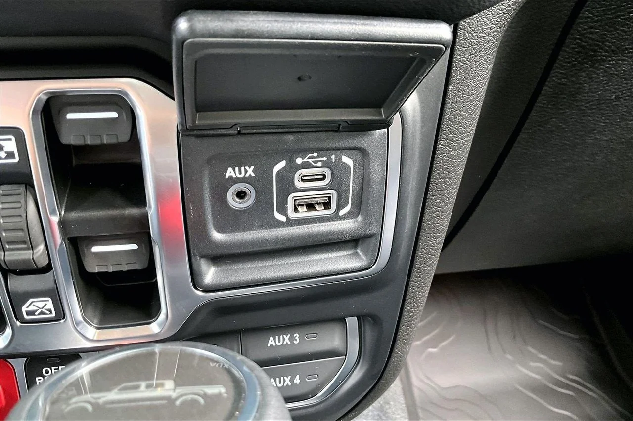 New 2026 Black Clearcoat Jeep Rubicon X image 16