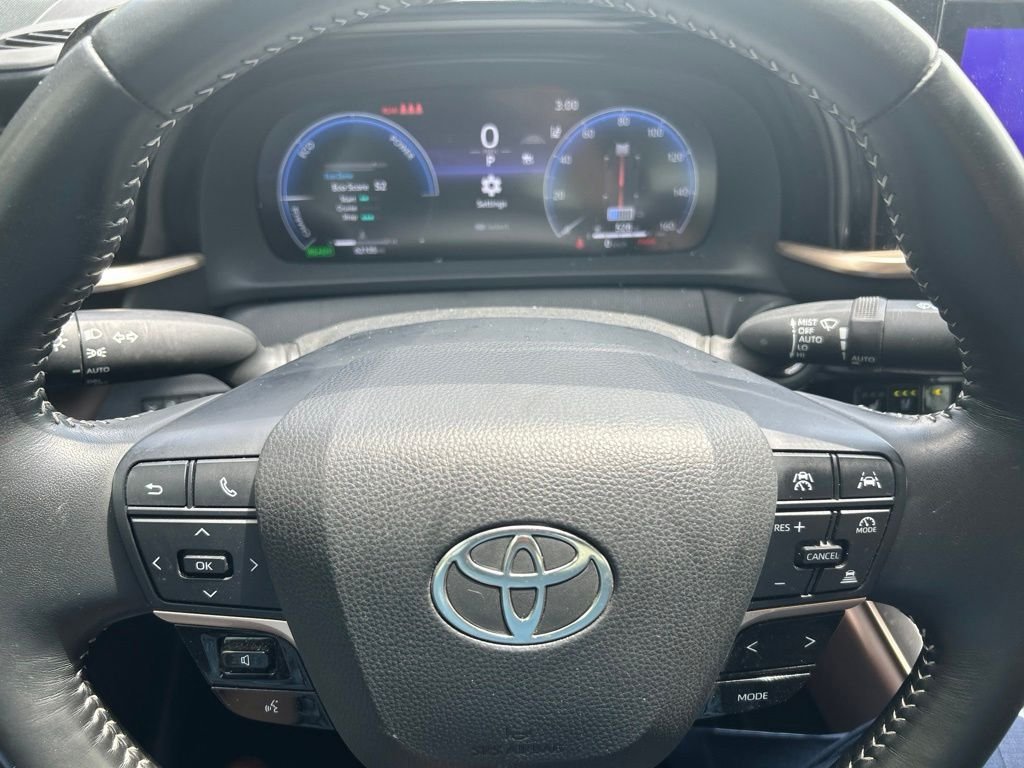 Used 2024  Toyota Limited image 13