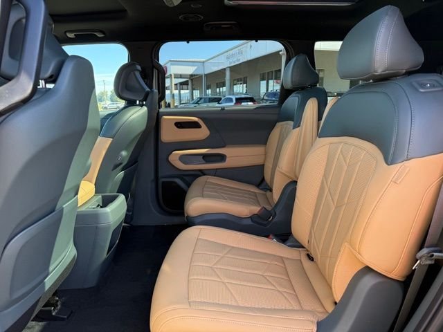 New 2027 Black Jade Green Kia X-LINE SX image 15
