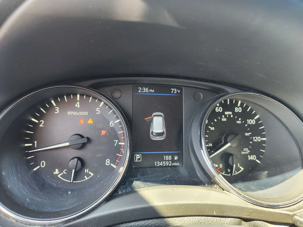 Used 2020 Black Nissan SL image 7