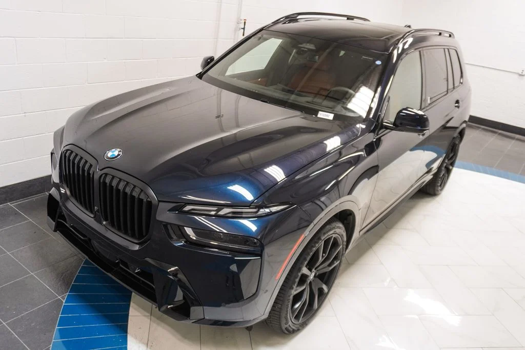Used 2026 Black BMW xDrive40i image 41