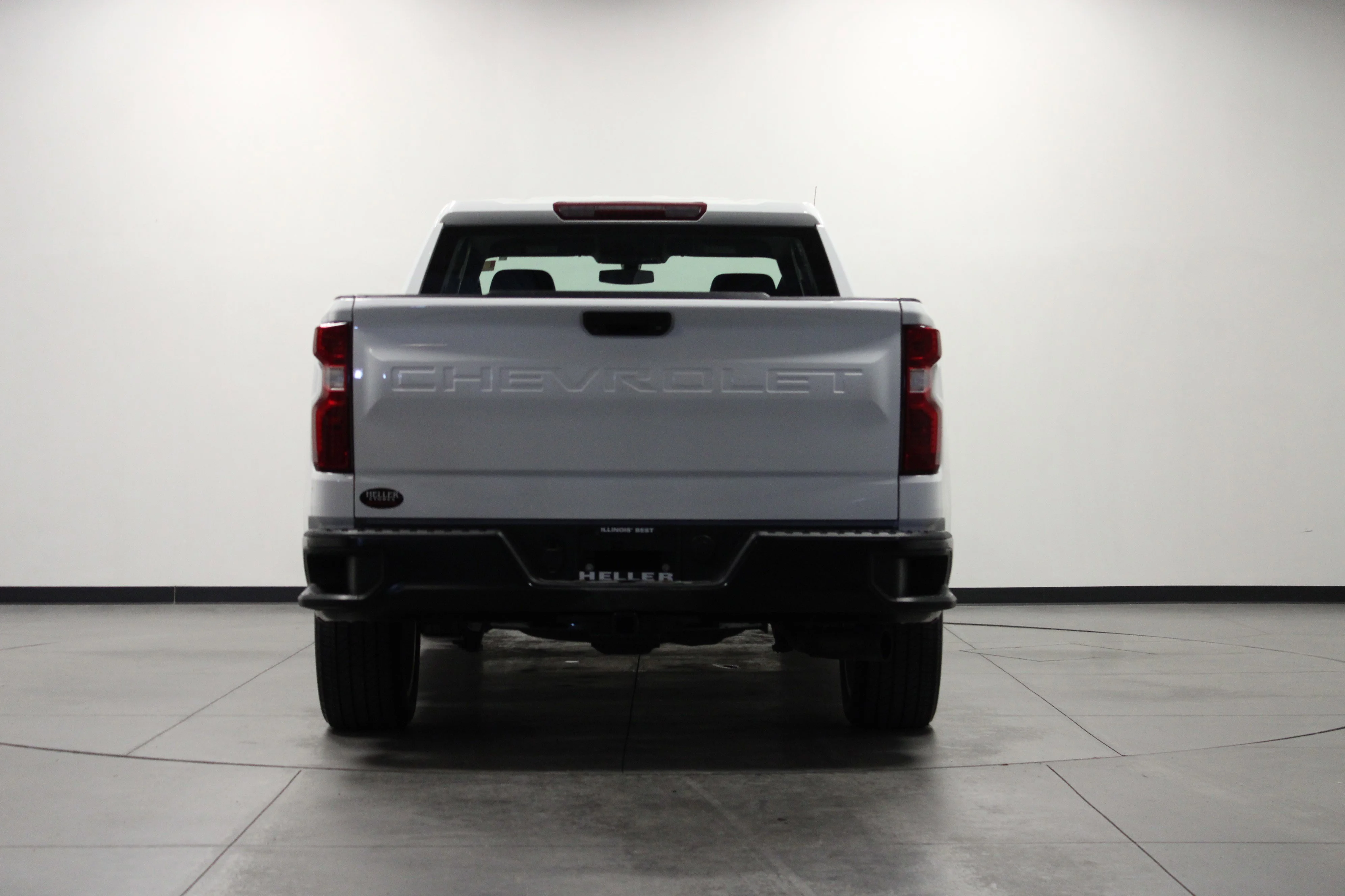 Used 2022 Summit White Chevrolet WT image 5