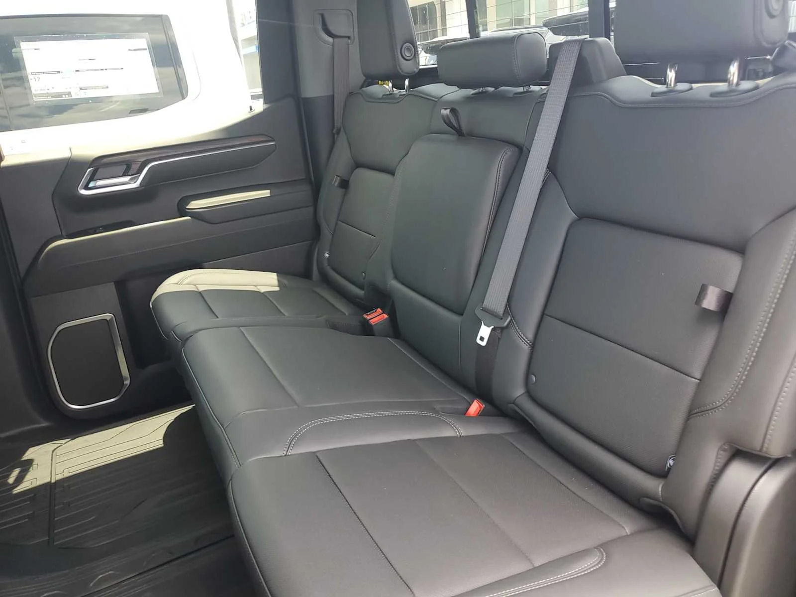 New 2026 Onyx Black GMC SLT image 38