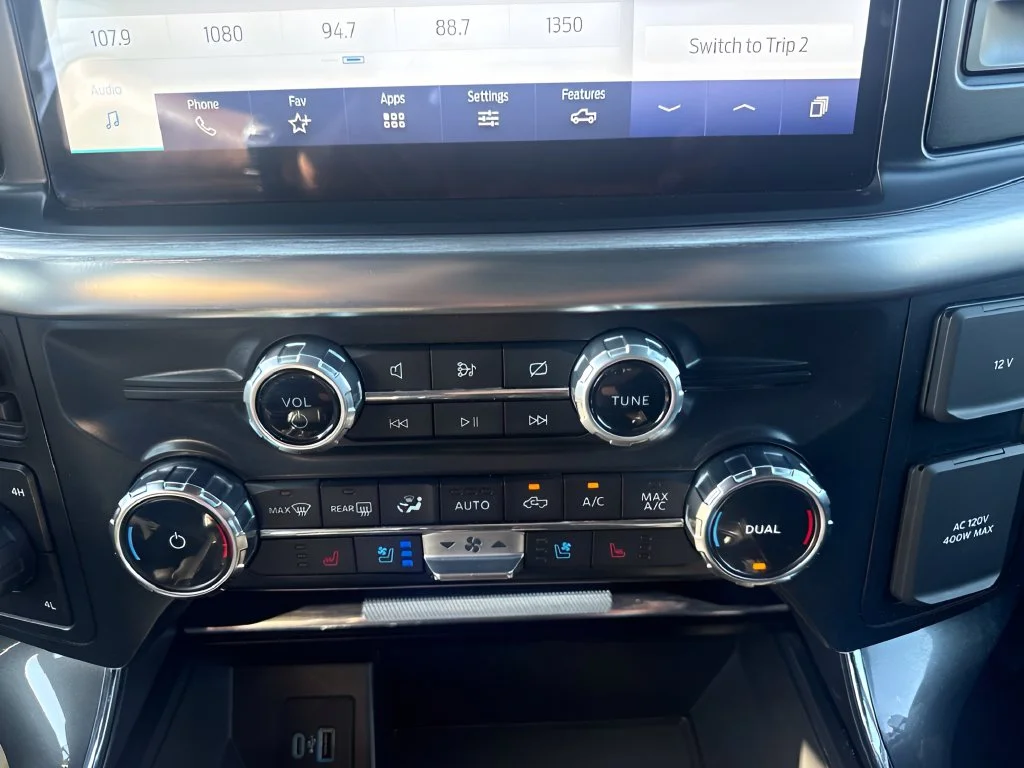 Used 2022 Black Ford Lariat image 17
