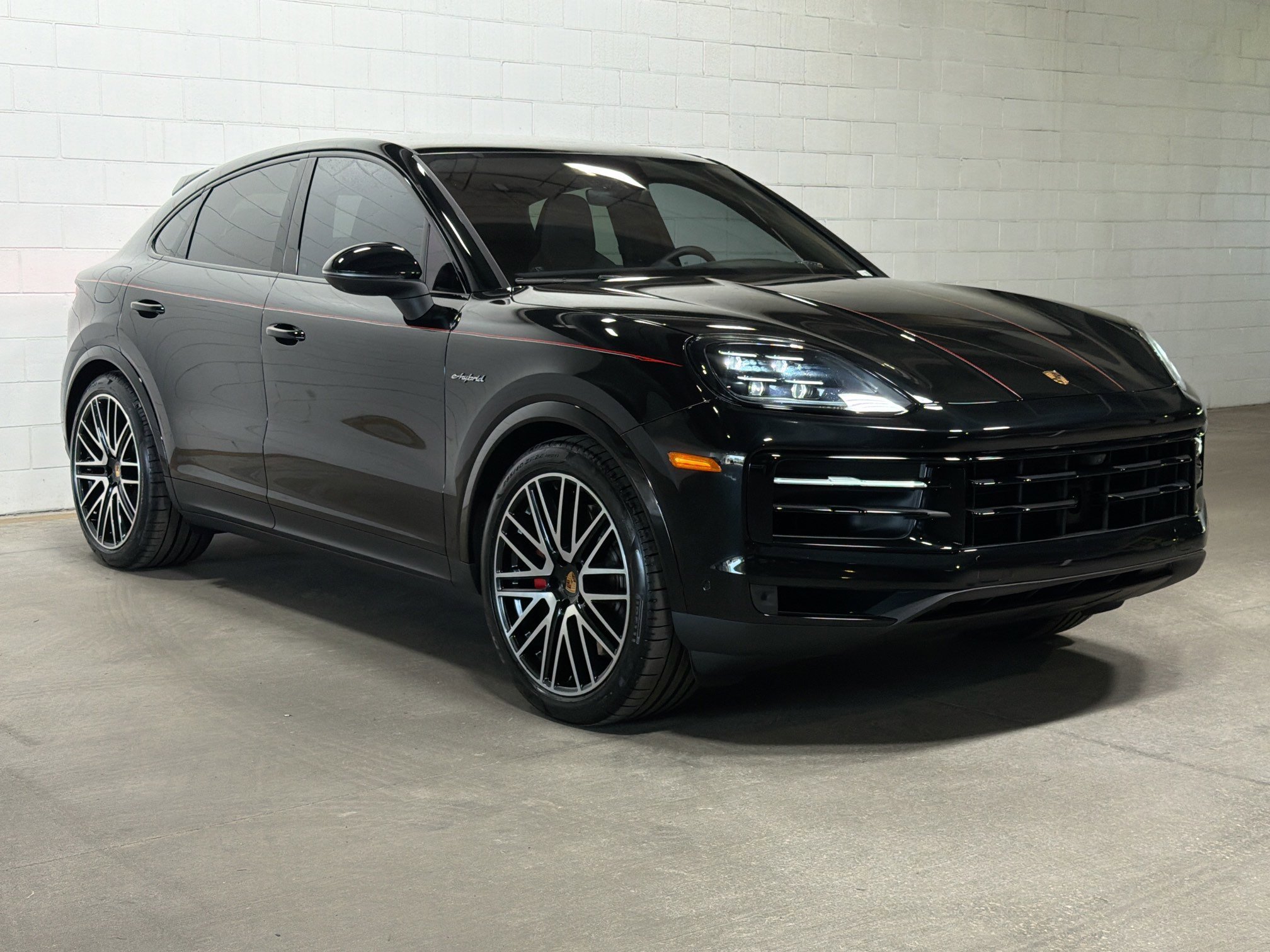 Certified Used 2025 Chromite Black Metallic Porsche S E-Hybrid image 6
