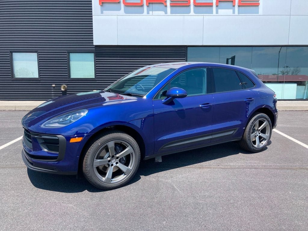 2024 Porsche Macan Base