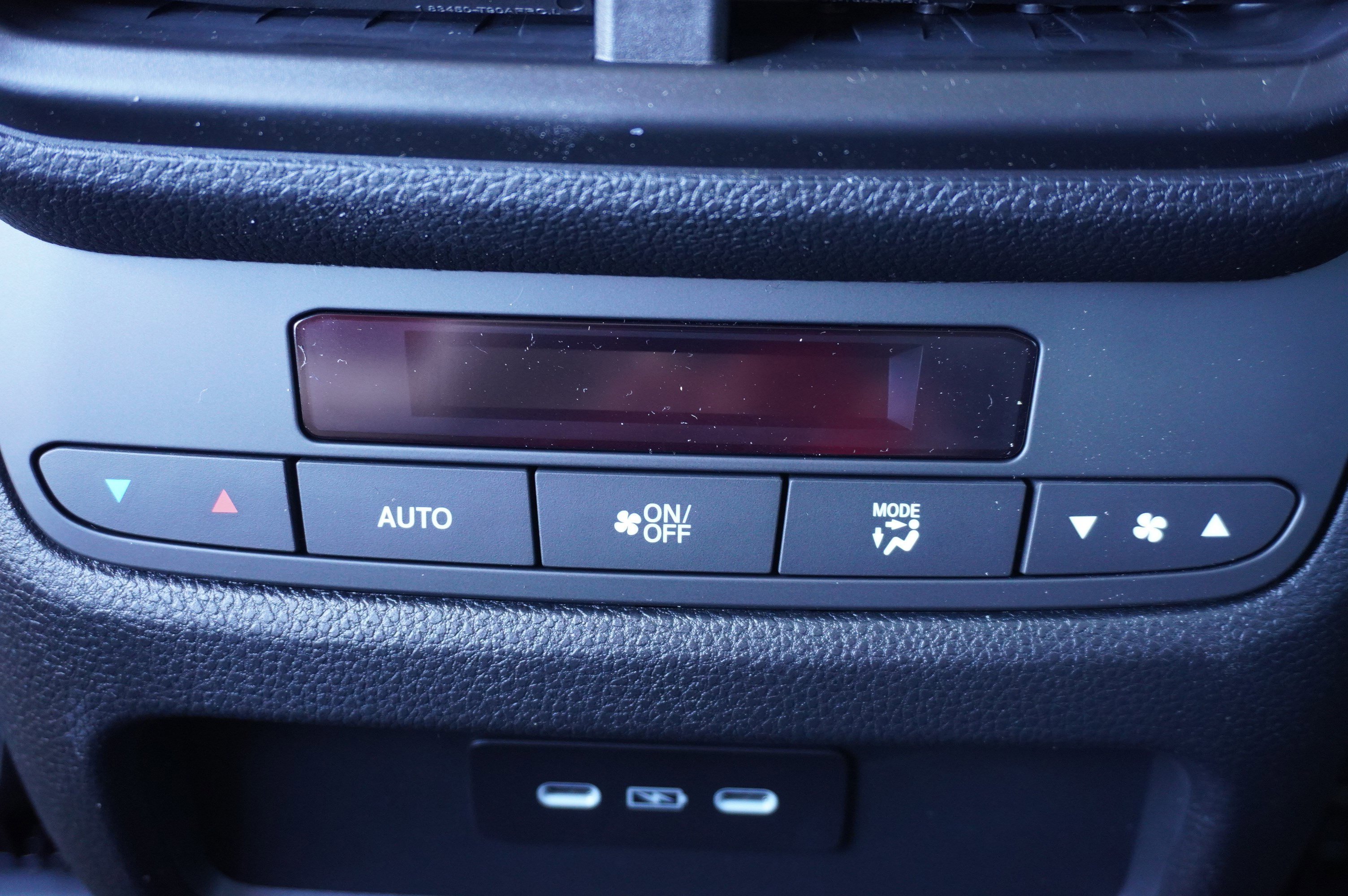 2025 Honda Pilot EX-L - Photo 22