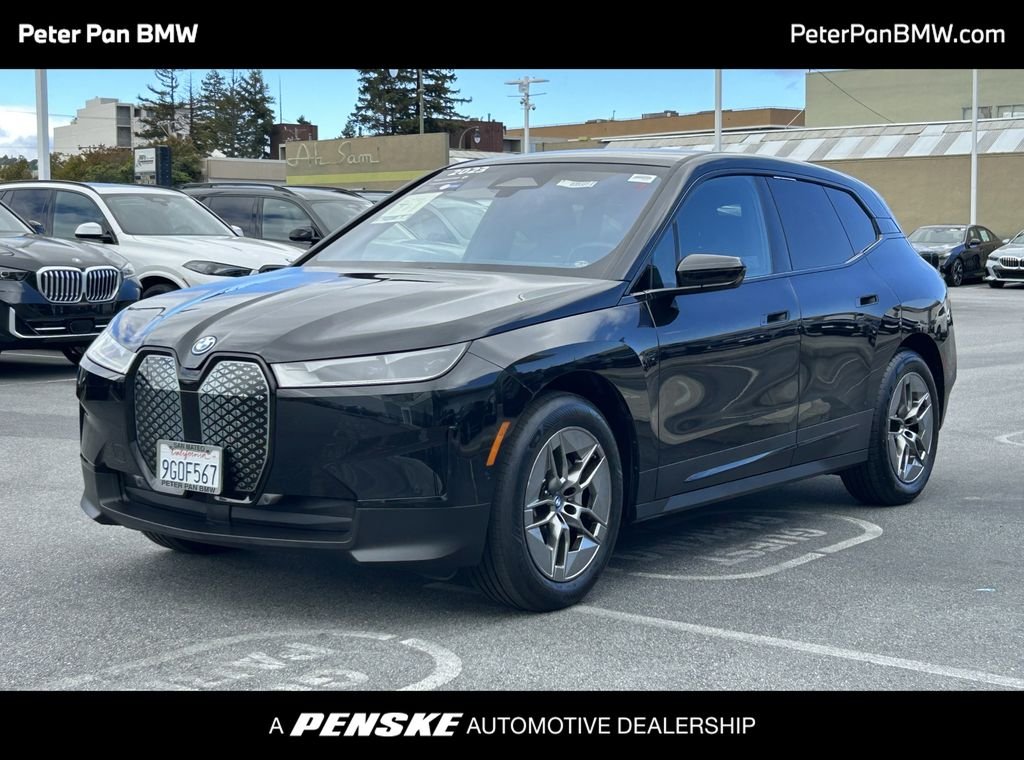 2023 BMW iX xDrive50's photo