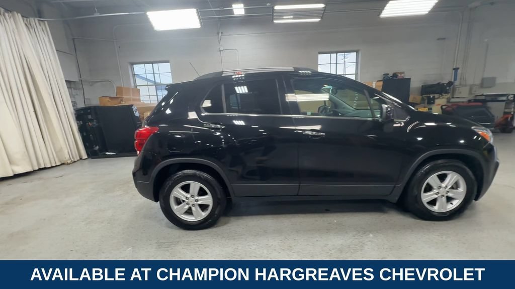 2020 Chevrolet Trax LT - Photo 11