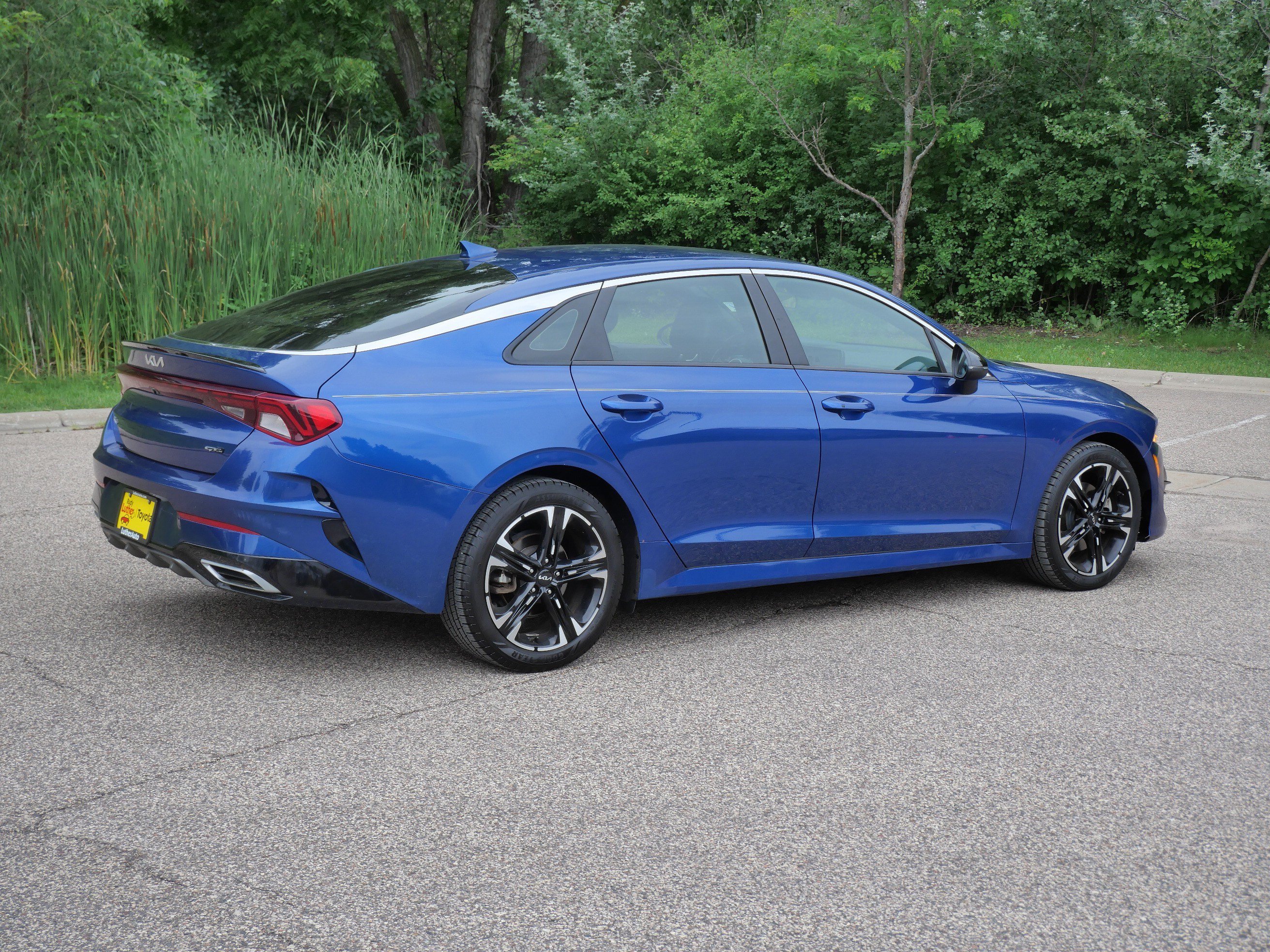Used 2022 Sapphire Blue Kia GT-Line image 7