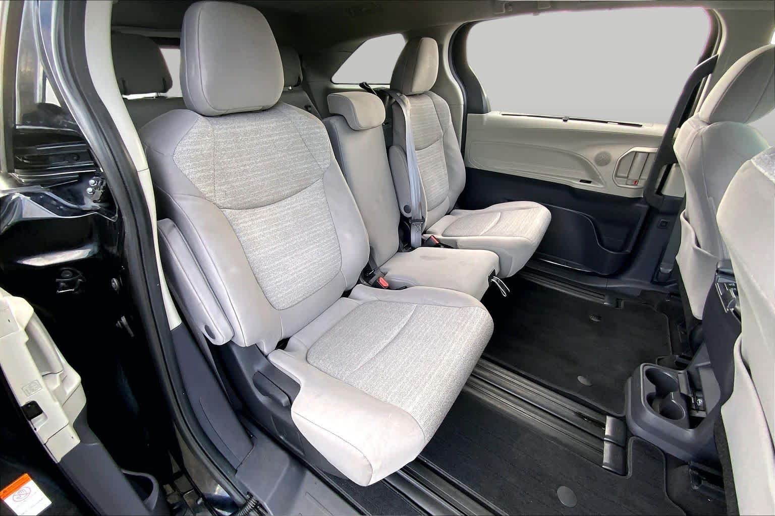 Used 2022 Midnight Black Metallic Toyota LE image 19