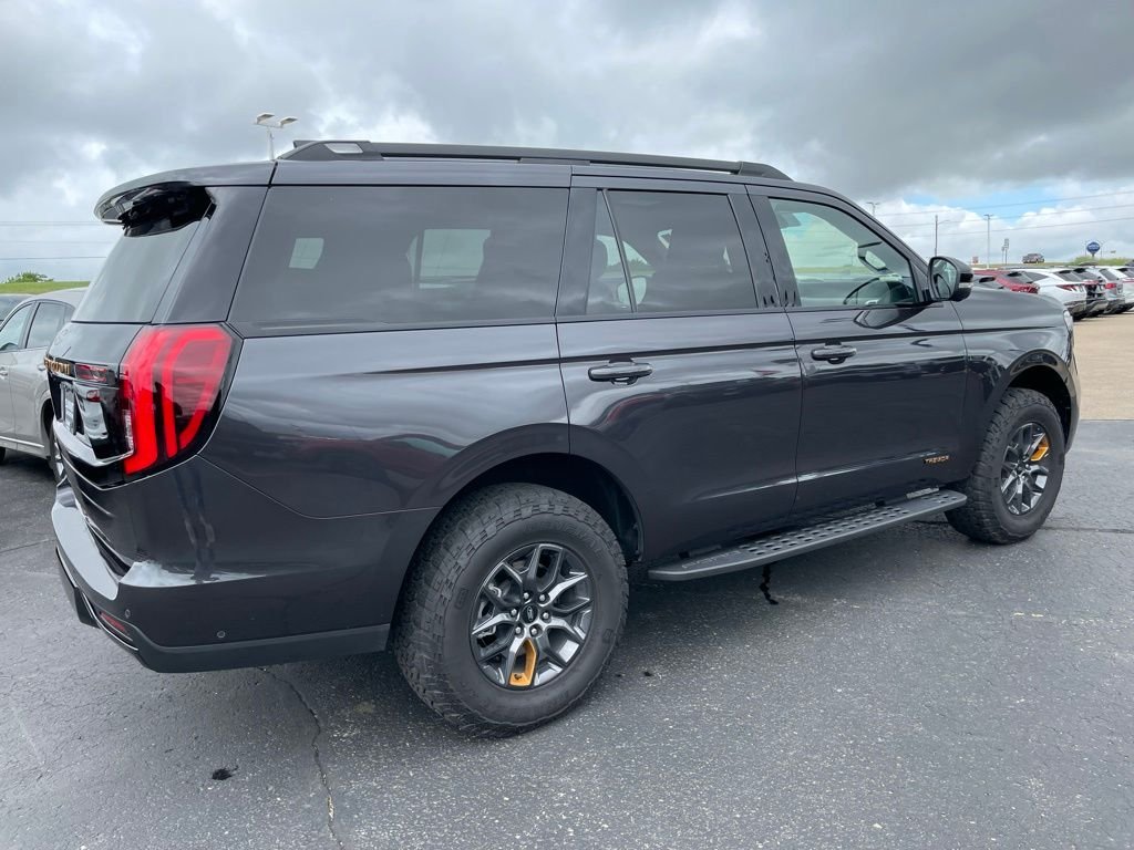 Used 2025 Gray Ford Tremor image 4