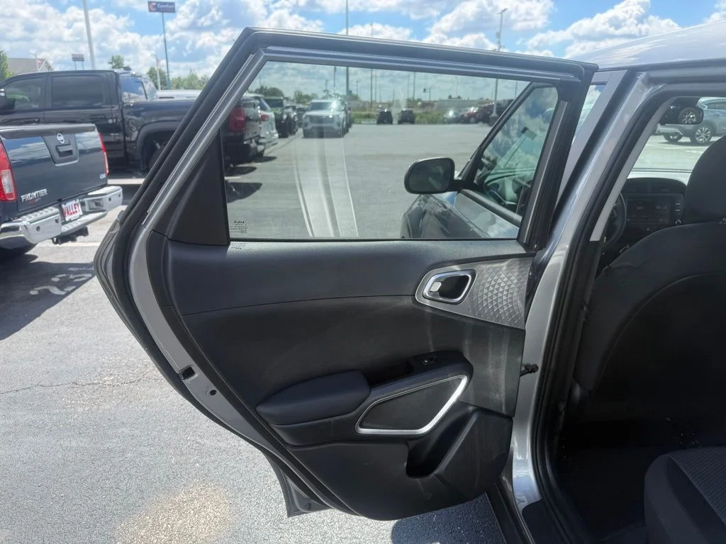 Certified Used 2025 Gray Kia LX image 31