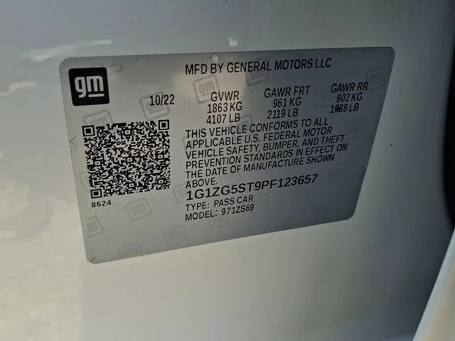 Used 2023 White Chevrolet RS image 27
