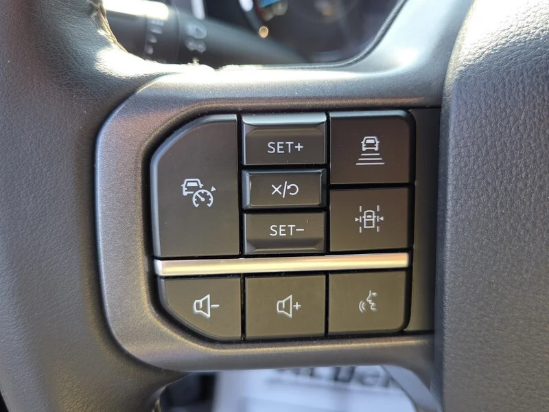 Used 2023 Black Metallic FORD XLT image 31