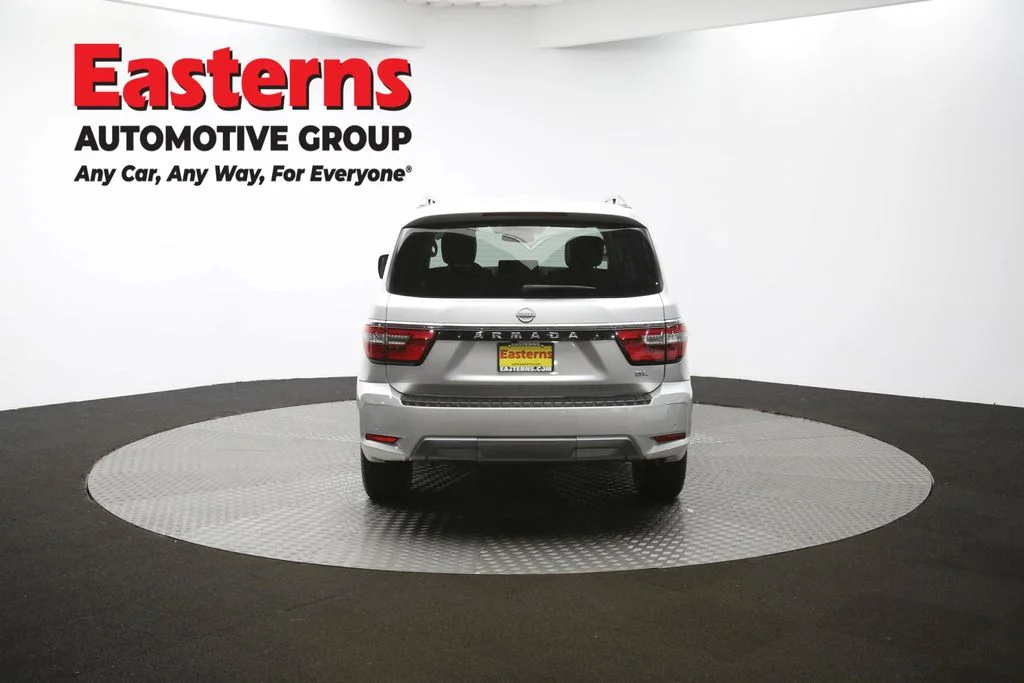 Used 2023 Silver Nissan SL image 70