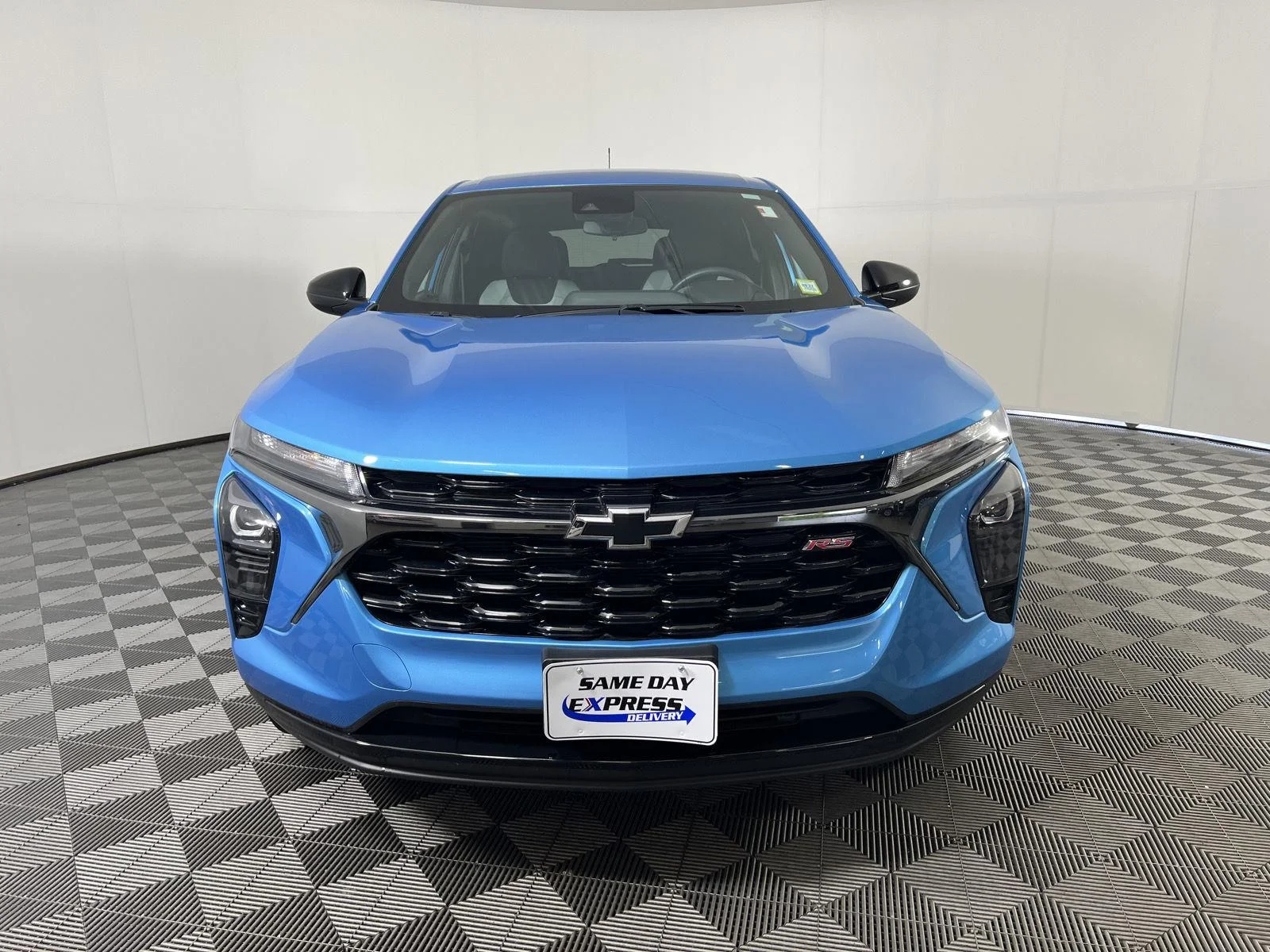 Used 2025 Marina Blue Metallic Chevrolet 1RS image 27