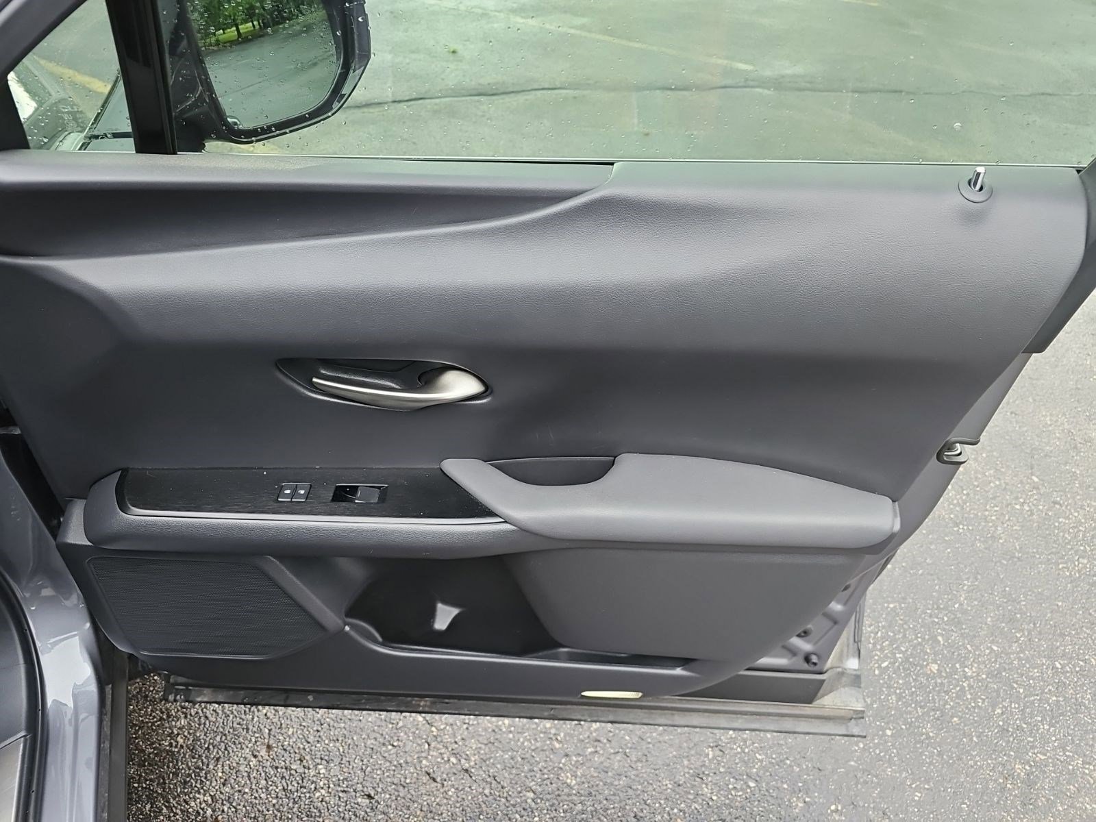 Used 2020 Gray Pearl Lexus UX 200 F SPORT image 14
