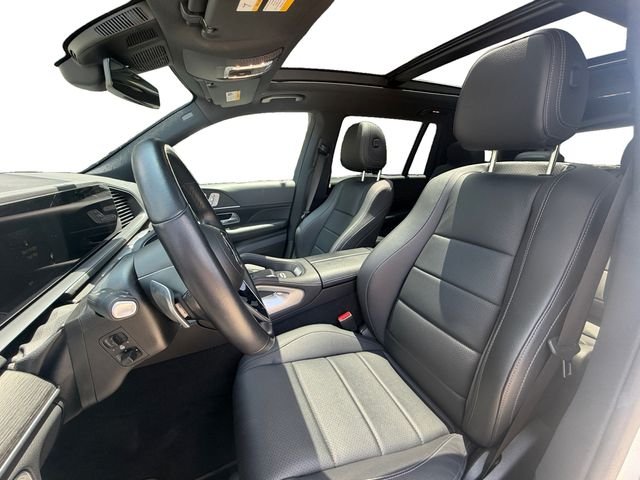 Used 2025  Mercedes-Benz GLS 450 image 10