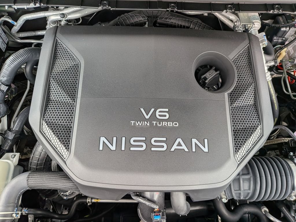 New 2026 White Nissan SL image 15