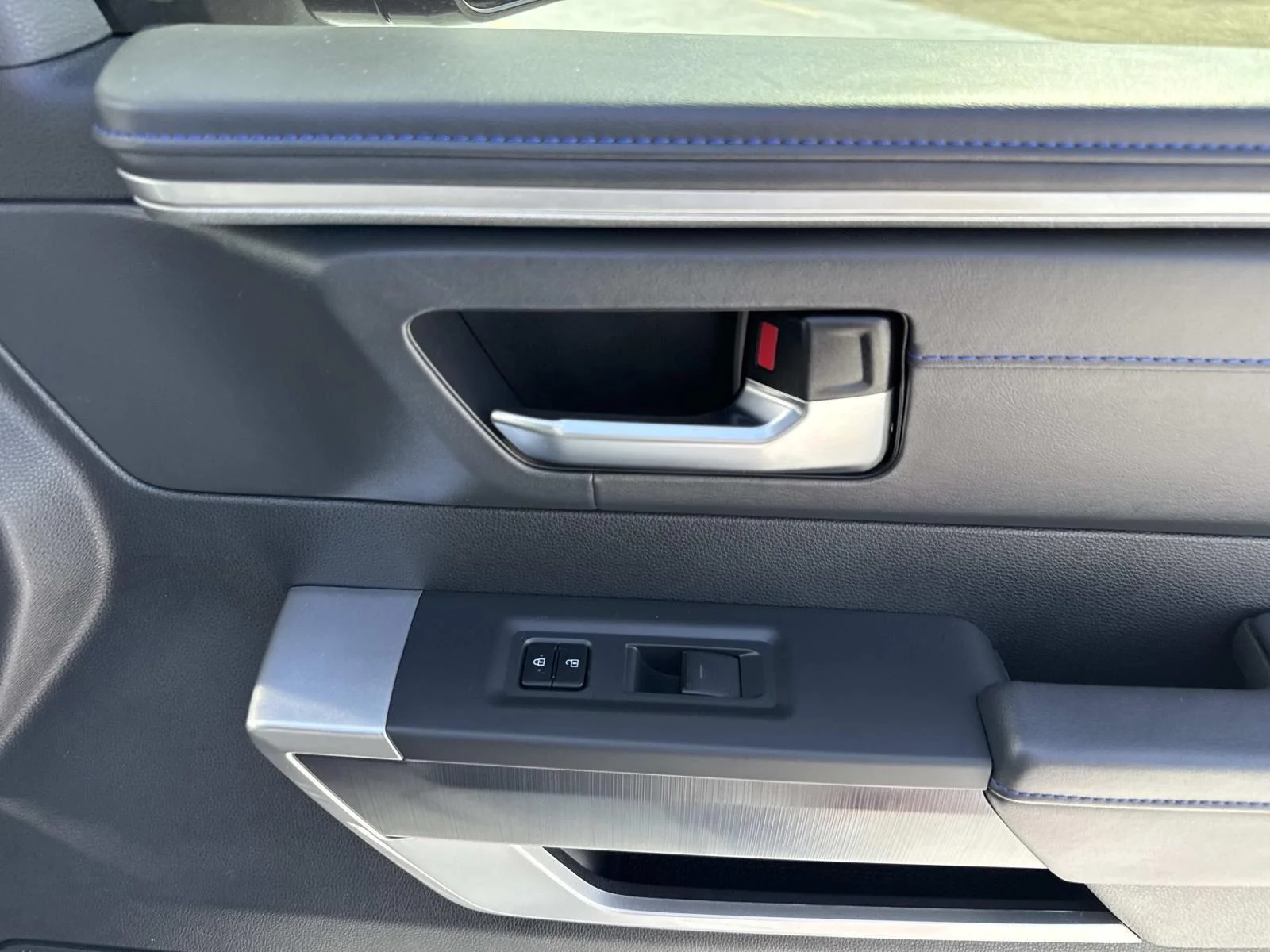 2022 Toyota Tundra Platinum - Photo 14