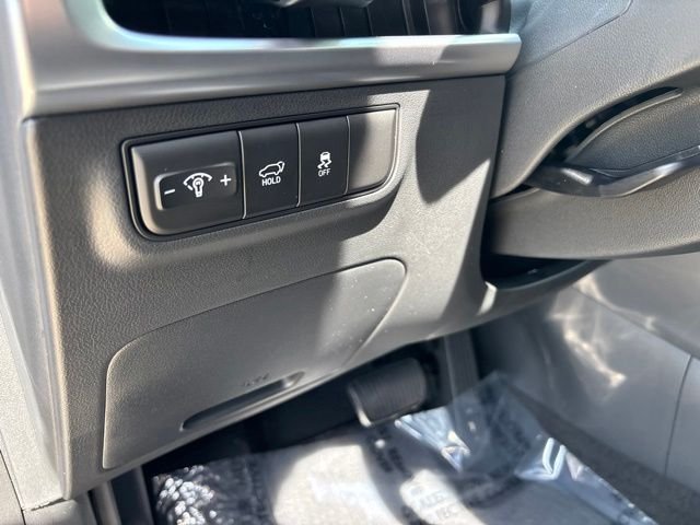 New 2026 Shimmering Silver Hyundai SEL Plus image 15