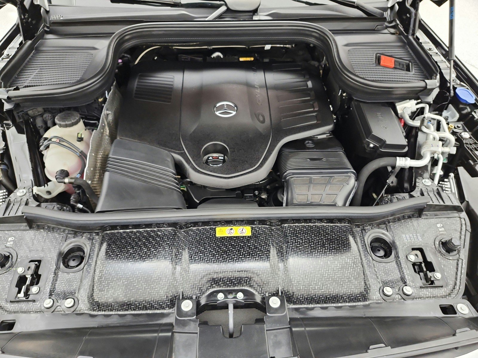 Certified Used 2026 Obsidian Black Metallic Mercedes-Benz GLS 450 4MATIC® SUV image 16