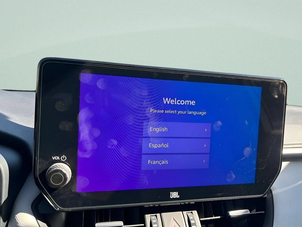 Used 2025 Wind Chill Pearl Toyota Limited image 28